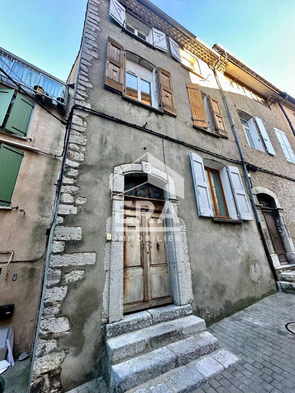 Achat maison à vendre 3 chambres 140 m² - Sisteron