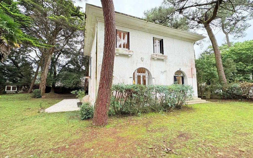 Achat maison à vendre 7 chambres 199 m² - La Baule-Escoublac