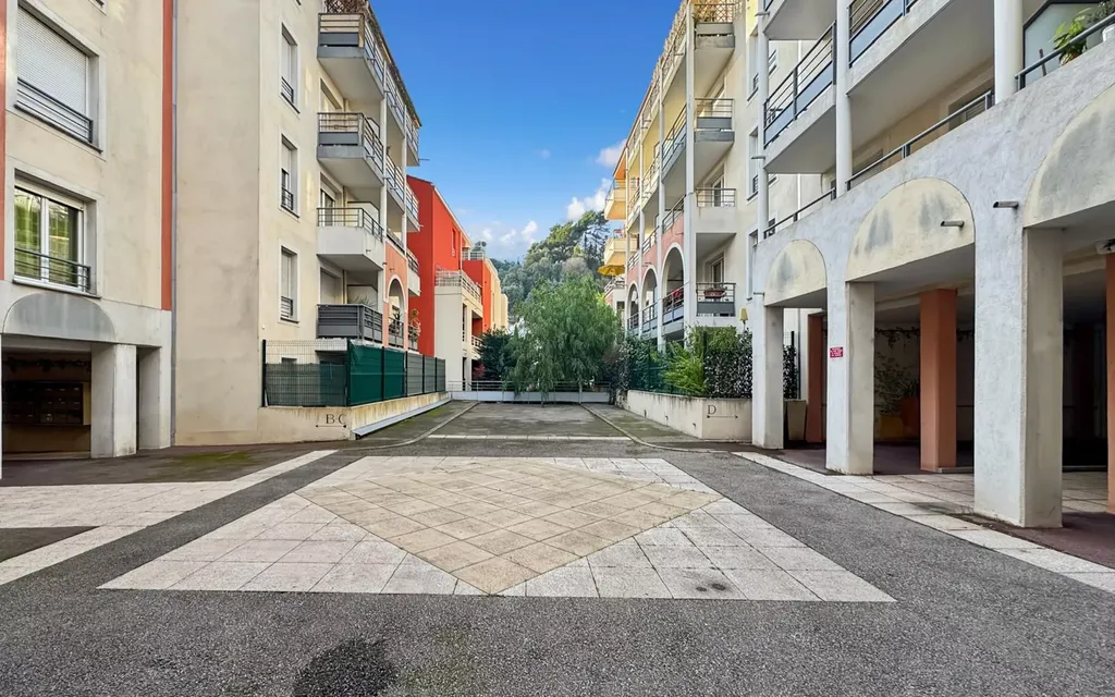 Achat appartement à vendre 2 pièces 43 m² - Saint-André-de-la-Roche