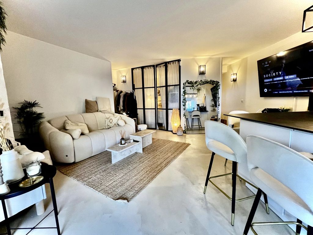 Achat appartement à vendre 2 pièces 45 m² - Vence