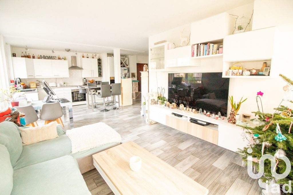 Achat appartement à vendre 4 pièces 79 m² - Le Chesnay