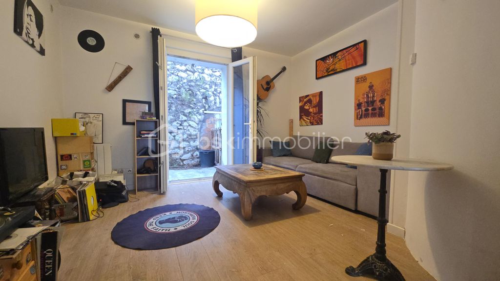 Achat maison à vendre 2 chambres 65 m² - Marseille 16ème arrondissement