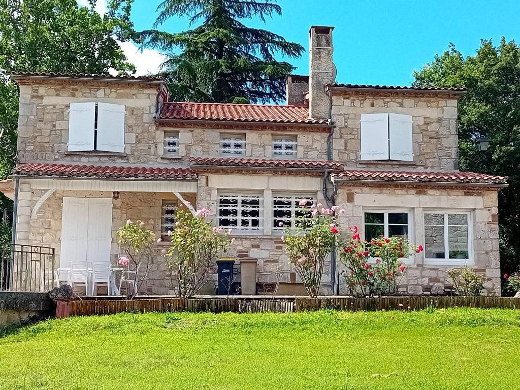 Achat maison à vendre 5 chambres 335 m² - Foulayronnes