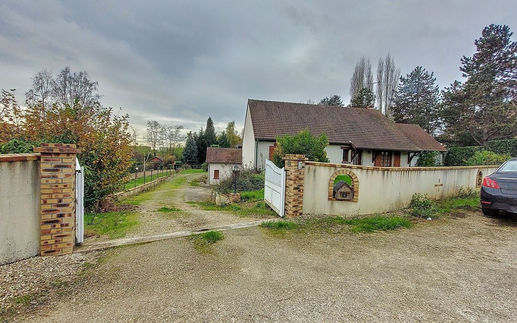 Achat maison à vendre 4 chambres 110 m² - Auzouer-en-Touraine