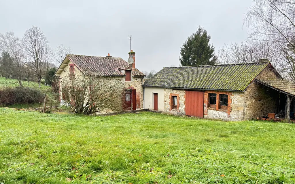 Achat maison à vendre 3 chambres 92 m² - Saint-Junien-les-Combes