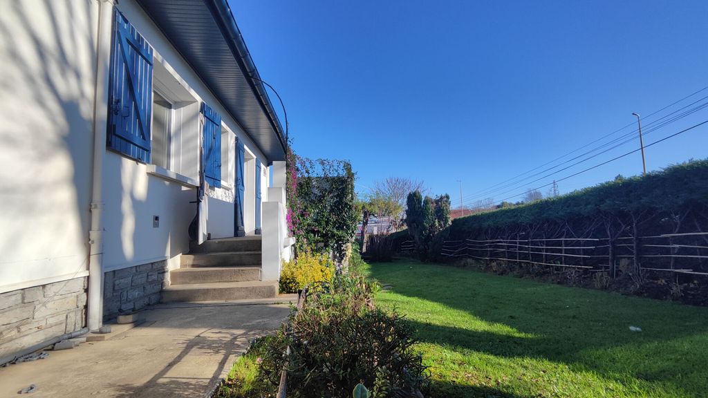 Achat maison à vendre 3 chambres 92 m² - Urrugne