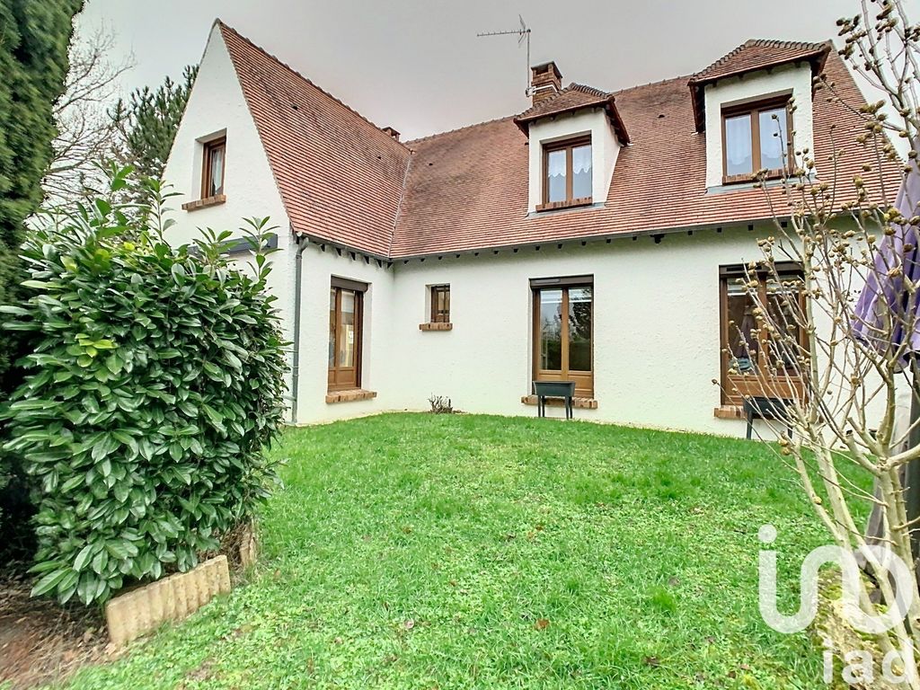 Achat maison à vendre 6 chambres 181 m² - Étiolles