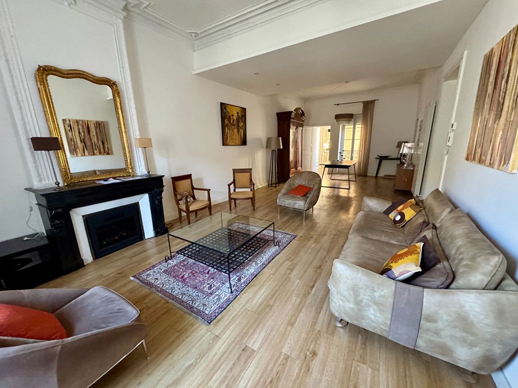 Achat appartement à vendre 5 pièces 112 m² - Nîmes