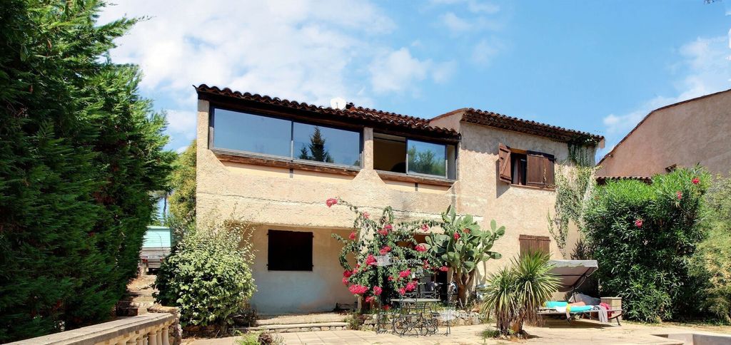 Achat maison à vendre 3 chambres 149 m² - Mougins