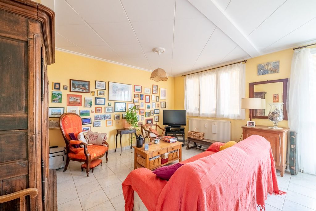 Achat appartement à vendre 4 pièces 75 m² - Besançon