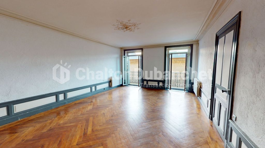 Achat appartement à vendre 3 pièces 99 m² - Roanne