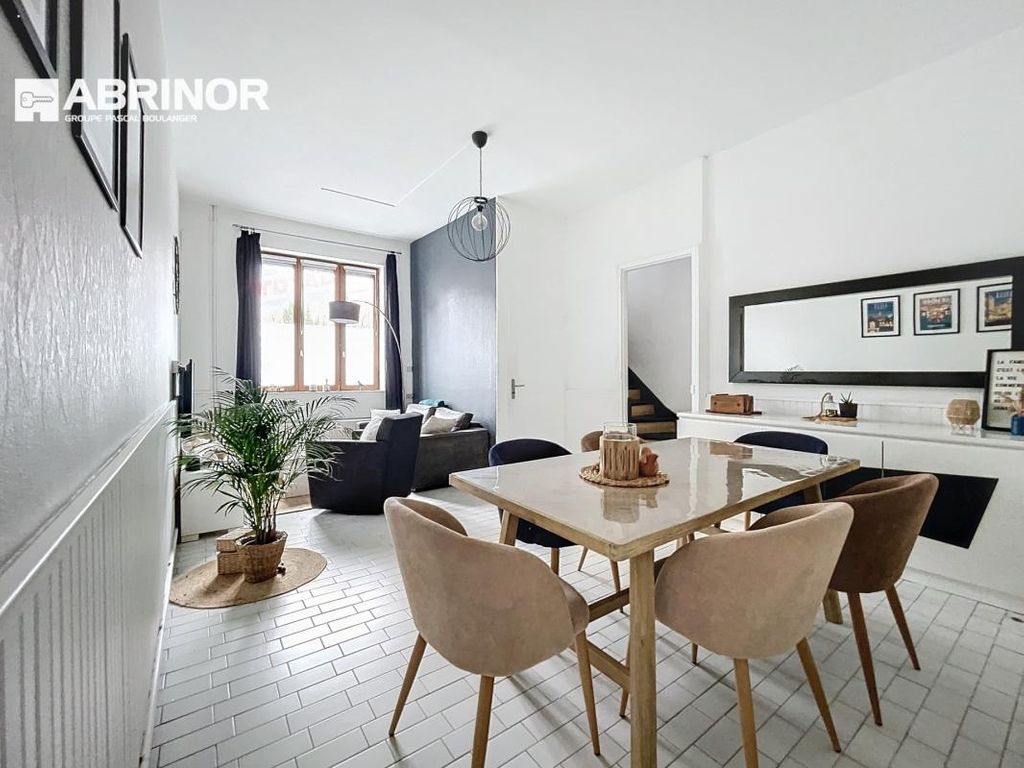 Achat maison à vendre 4 chambres 118 m² - Faches-Thumesnil