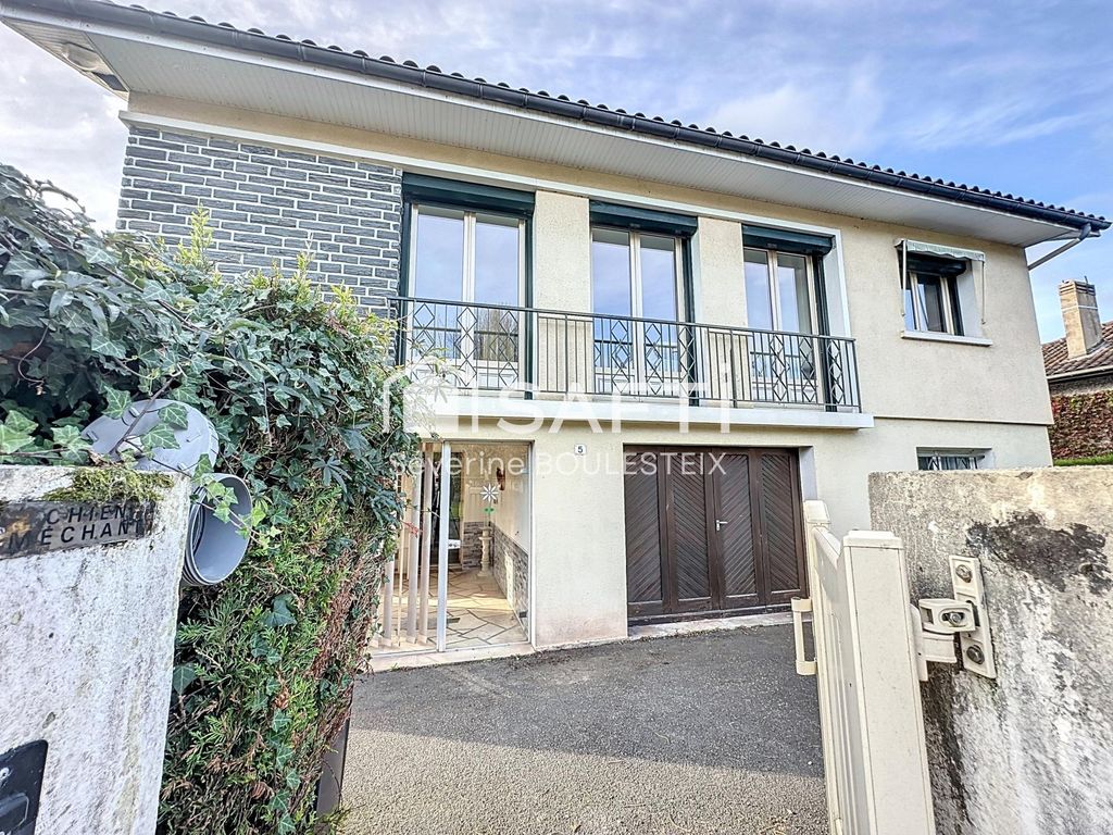 Achat maison à vendre 5 chambres 136 m² - La Couronne