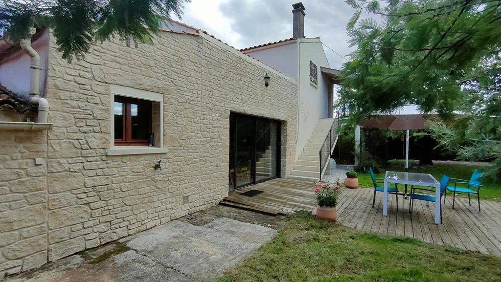 Achat maison à vendre 3 chambres 172 m² - L'Hermenault