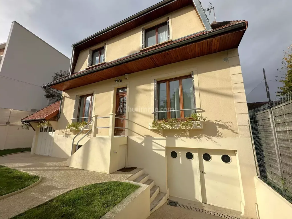 Achat maison à vendre 4 chambres 110 m² - Sevran