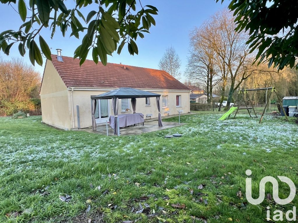 Achat maison à vendre 4 chambres 100 m² - Saint-Amand-sur-Fion