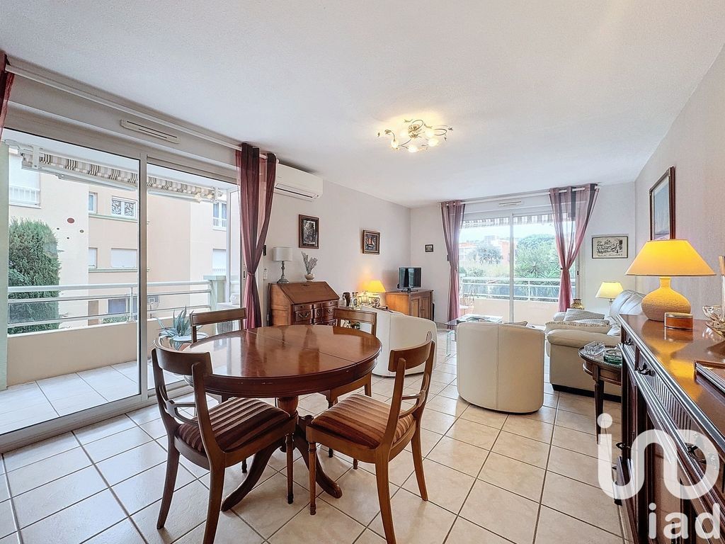 Achat appartement à vendre 3 pièces 71 m² - Sainte-Maxime