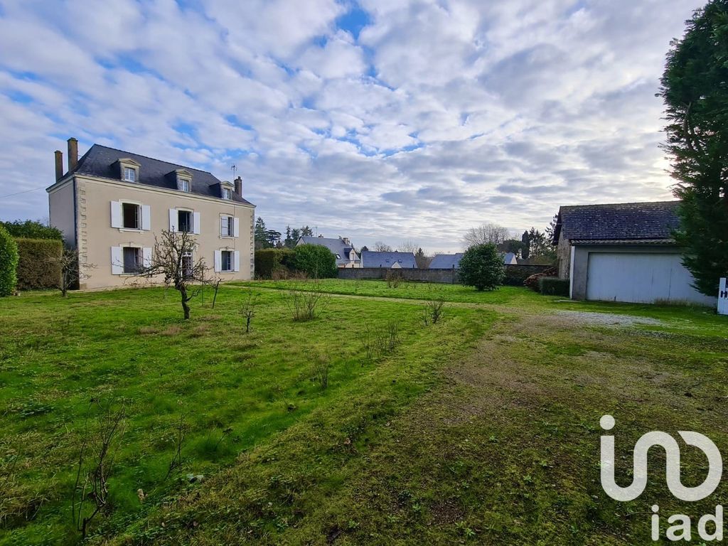 Achat maison à vendre 6 chambres 251 m² - Château-Gontier