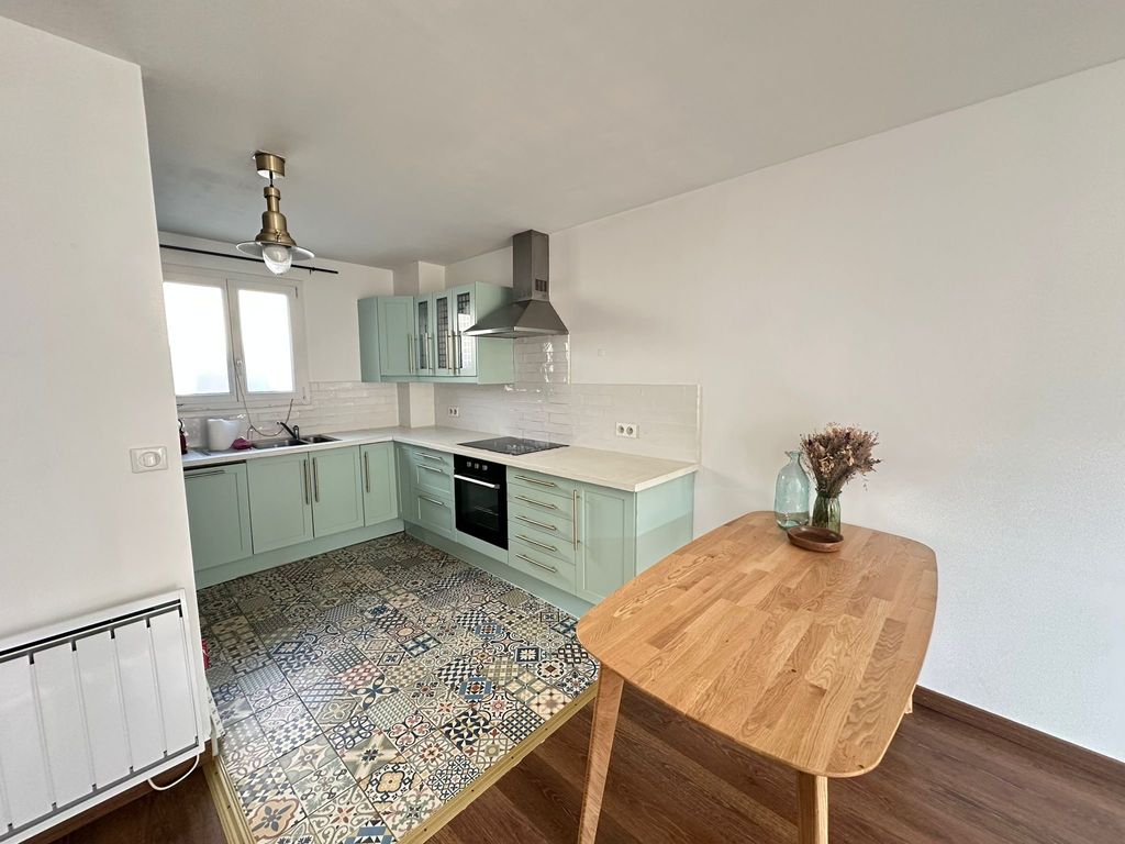 Achat appartement à vendre 2 pièces 51 m² - Villeparisis