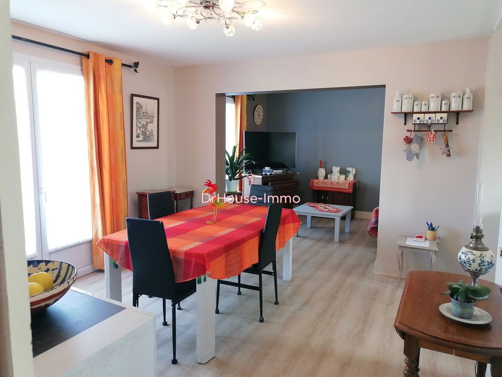 Achat maison à vendre 2 chambres 90 m² - Saint-Seurin-sur-l'Isle