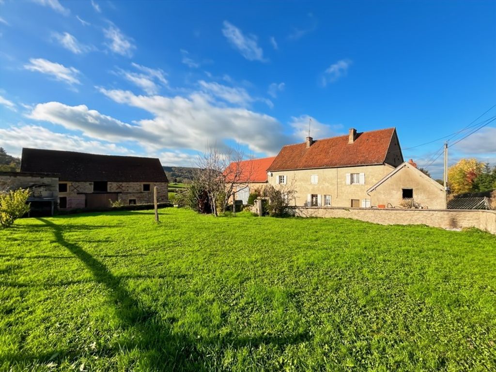 Achat maison à vendre 3 chambres 182 m² - La Clayette