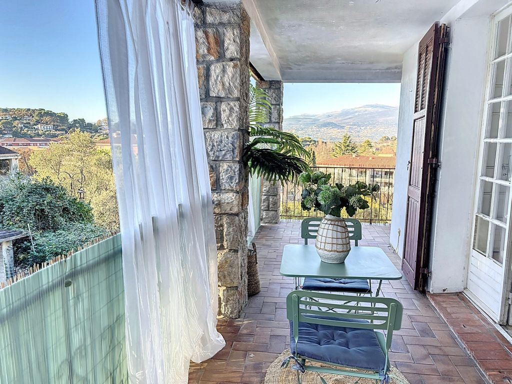 Achat appartement à vendre 3 pièces 98 m² - Mougins