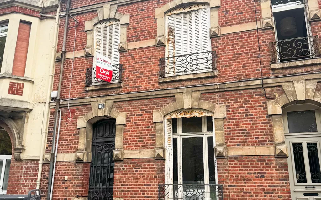 Achat maison à vendre 4 chambres 165 m² - Saint-Quentin