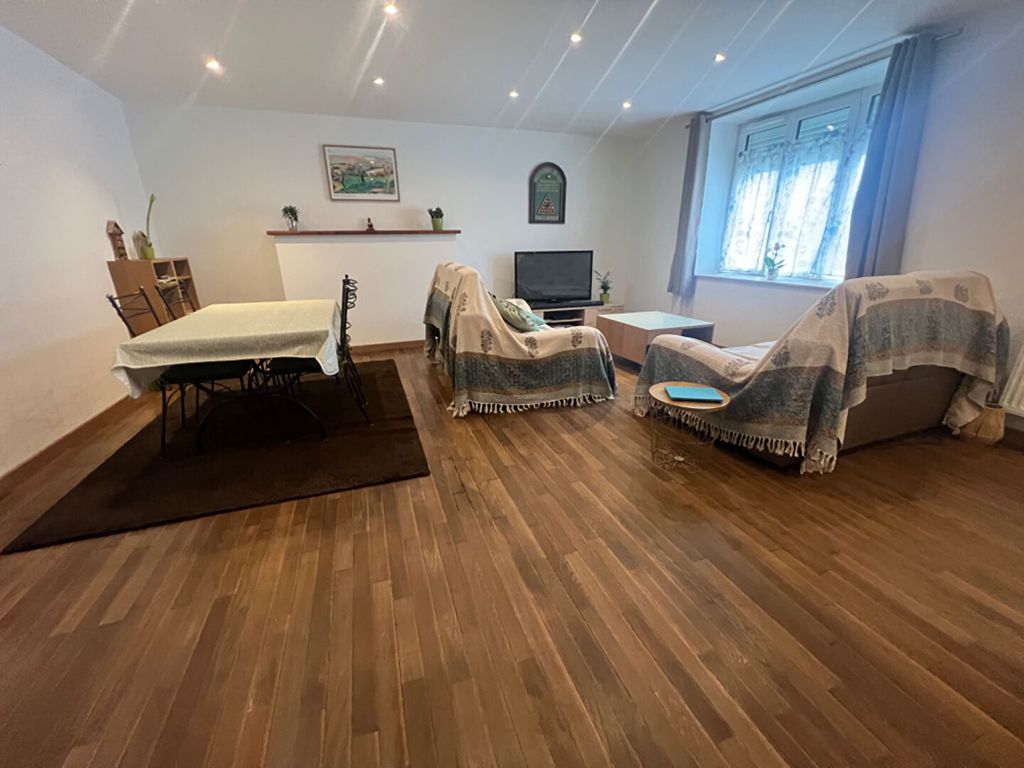 Achat maison à vendre 3 chambres 151 m² - Lusanger