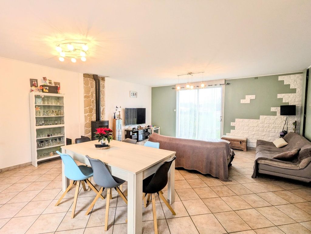 Achat maison à vendre 5 chambres 136 m² - La Merlatière