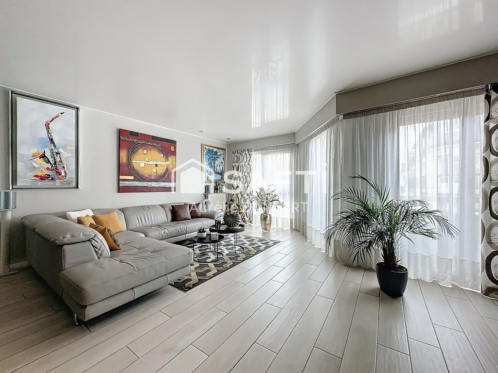 Achat appartement à vendre 6 pièces 145 m² - Levallois-Perret