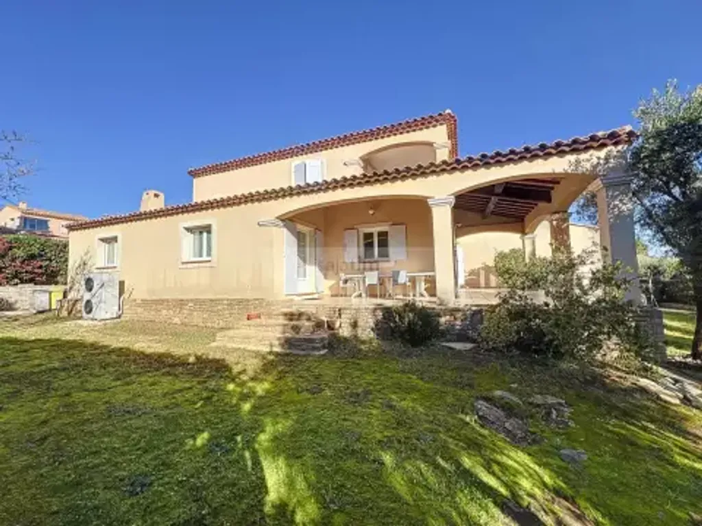 Achat maison à vendre 4 chambres 190 m² - La Ciotat