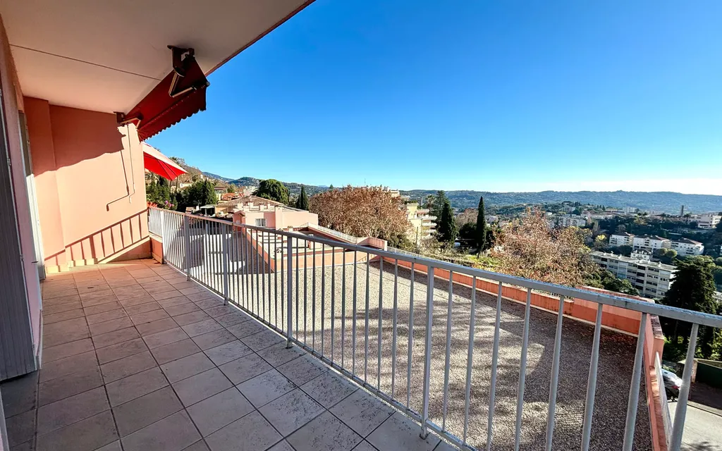 Achat appartement à vendre 4 pièces 80 m² - Grasse