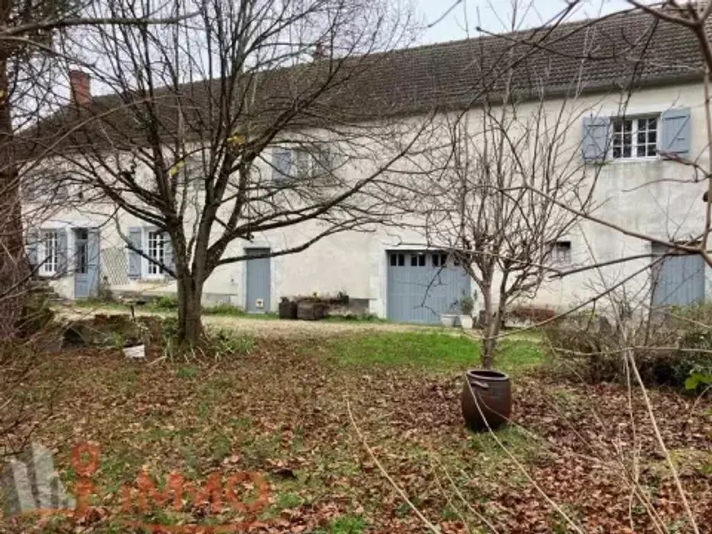 Achat maison à vendre 4 chambres 155 m² - Sougères-en-Puisaye