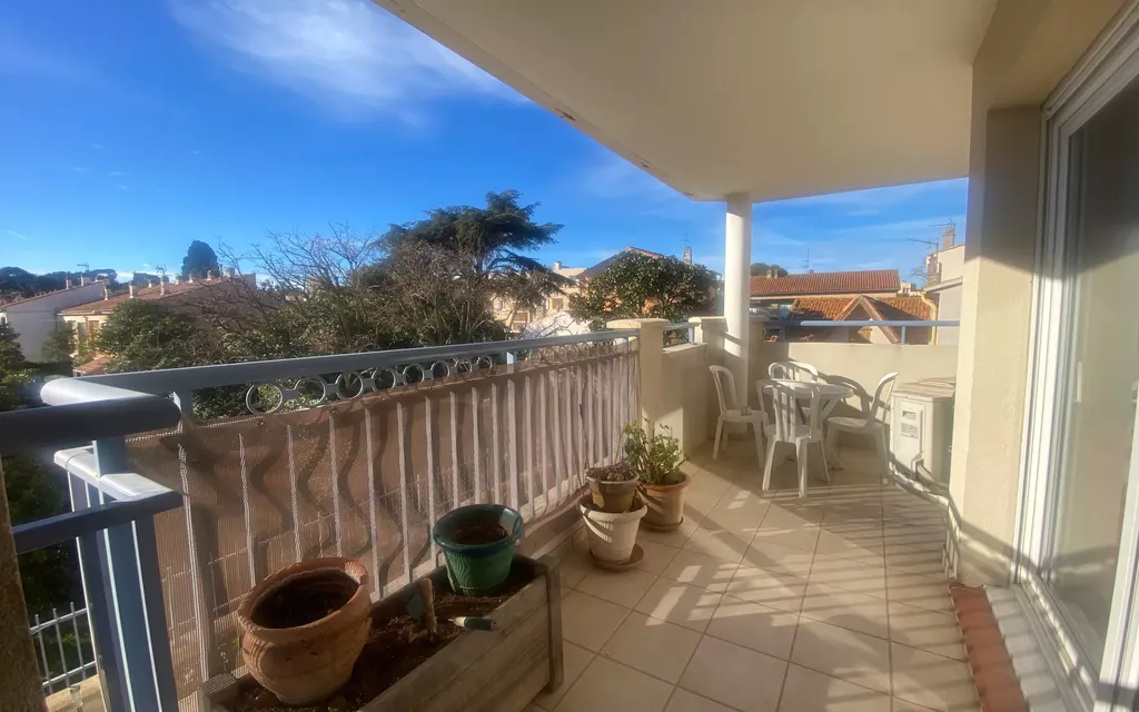 Achat appartement à vendre 2 pièces 55 m² - Six-Fours-les-Plages