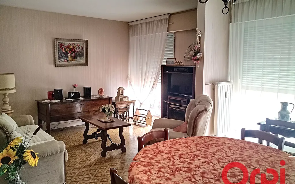 Achat appartement à vendre 4 pièces 75 m² - Montluçon