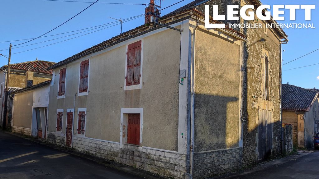 Achat maison à vendre 3 chambres 77 m² - Sauzé-Vaussais