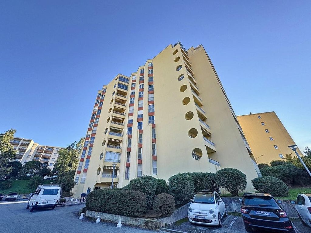 Achat appartement à vendre 4 pièces 95 m² - Ajaccio