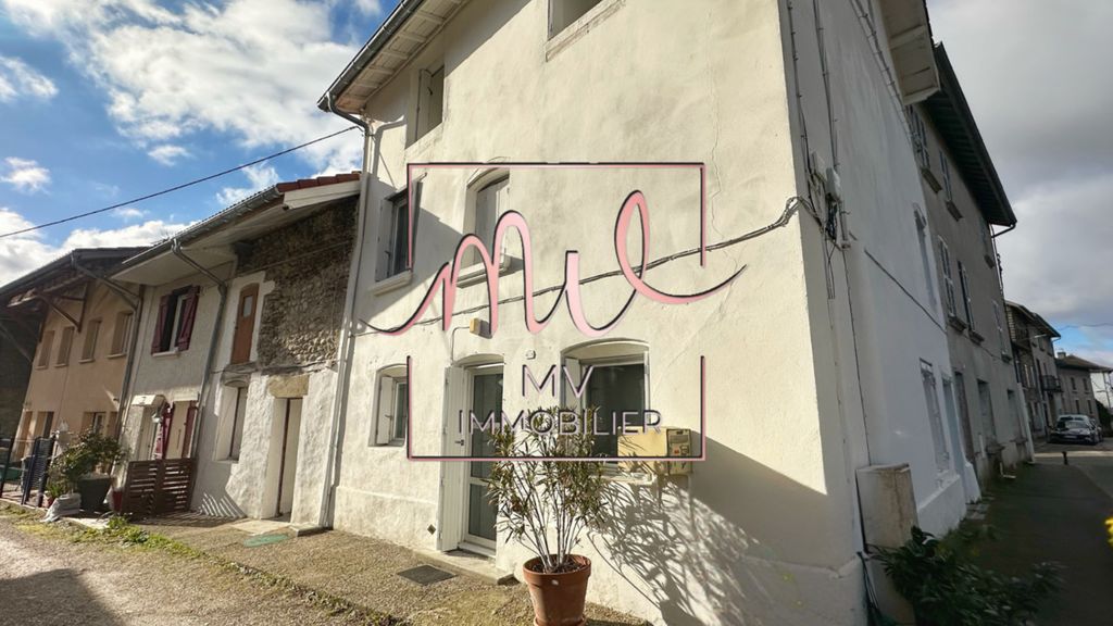 Achat maison à vendre 4 chambres 153 m² - Voiron