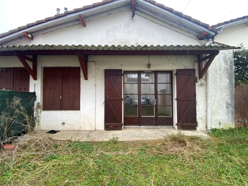 Achat maison à vendre 2 chambres 66 m² - Mont-de-Marsan