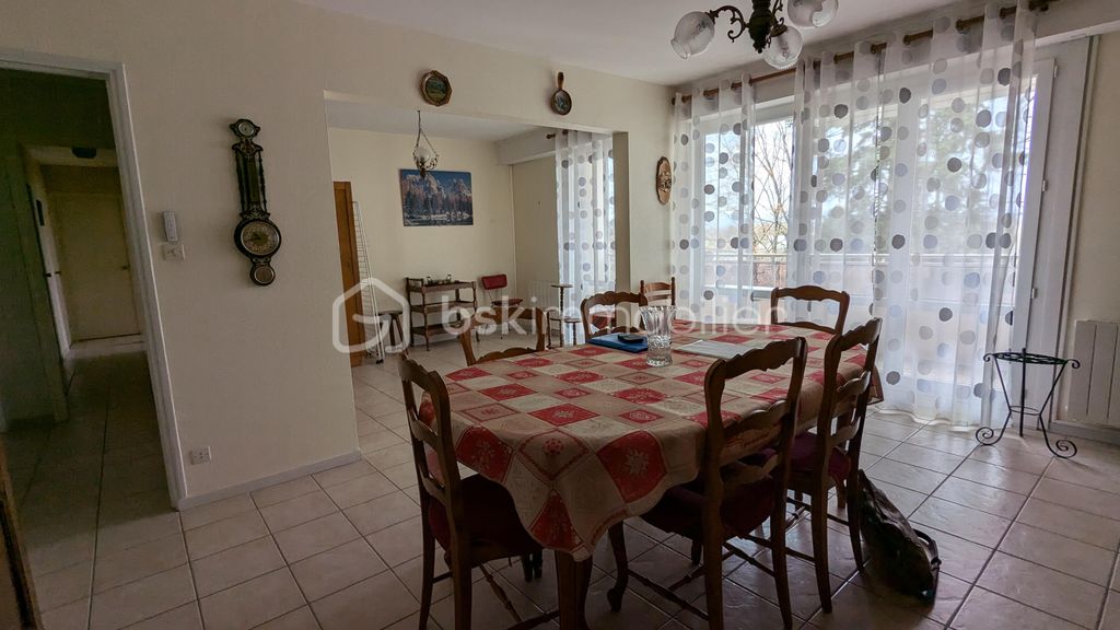 Achat appartement à vendre 4 pièces 102 m² - Feurs