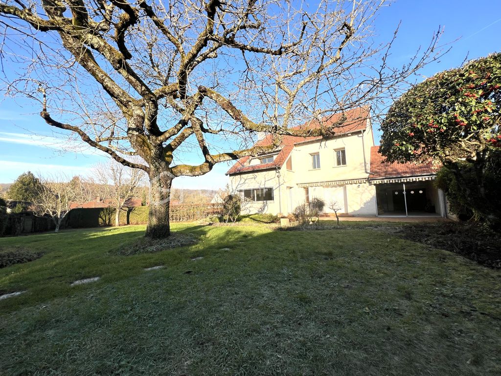 Achat maison à vendre 4 chambres 138 m² - Janville-sur-Juine