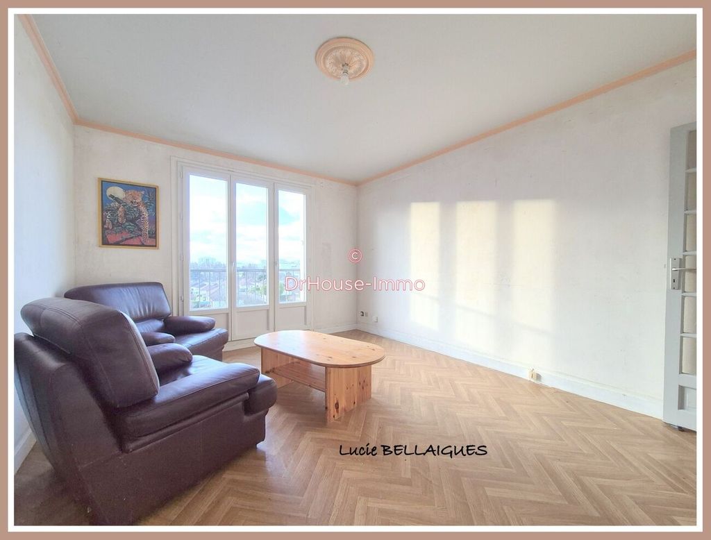 Achat appartement à vendre 3 pièces 57 m² - Saint-Julien-les-Villas