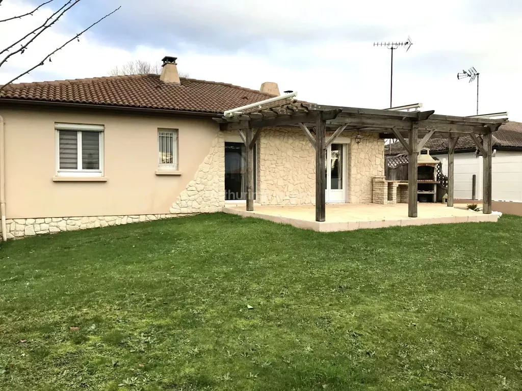 Achat maison à vendre 4 chambres 102 m² - Mouilleron-le-Captif