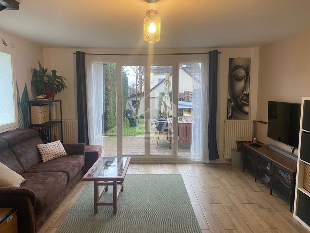 Achat maison à vendre 3 chambres 80 m² - Saint-Pierre-du-Perray