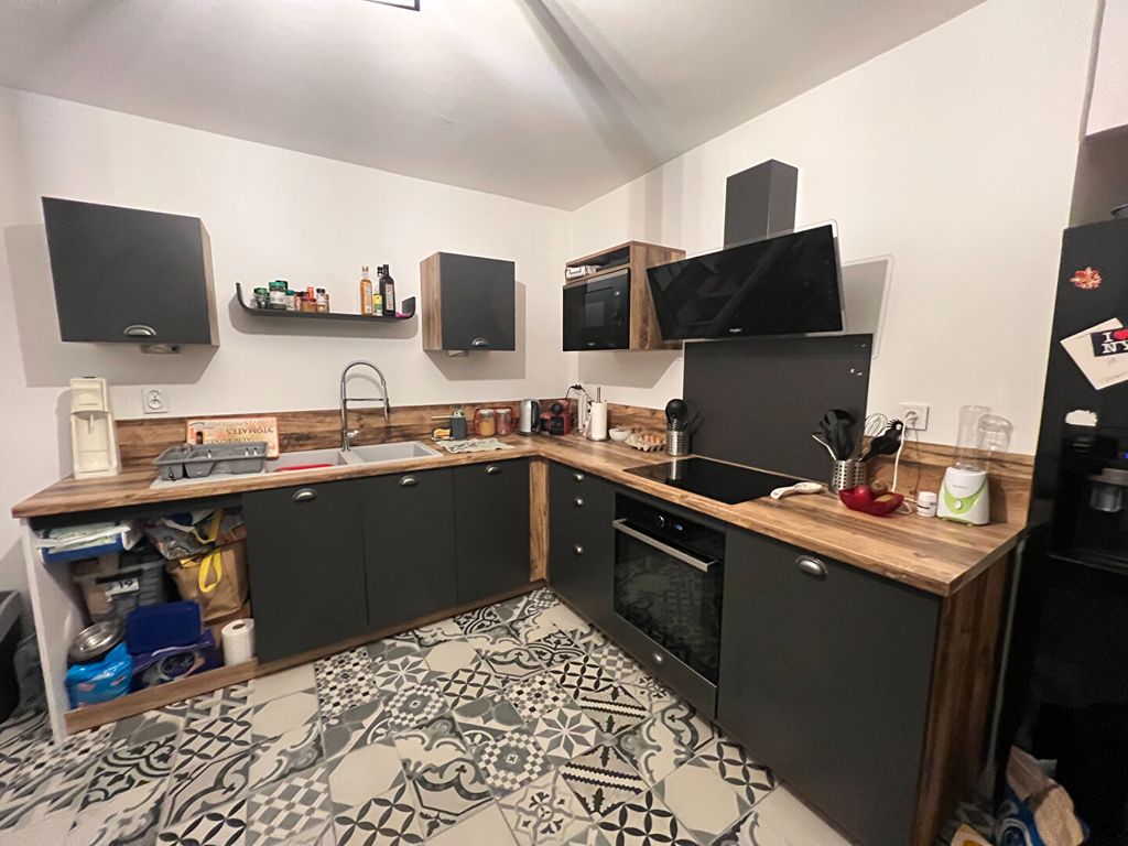 Achat appartement à vendre 3 pièces 64 m² - Entraigues-sur-la-Sorgue