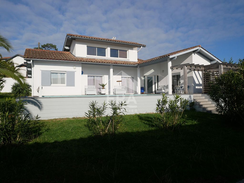 Achat maison à vendre 4 chambres 220 m² - Anglet