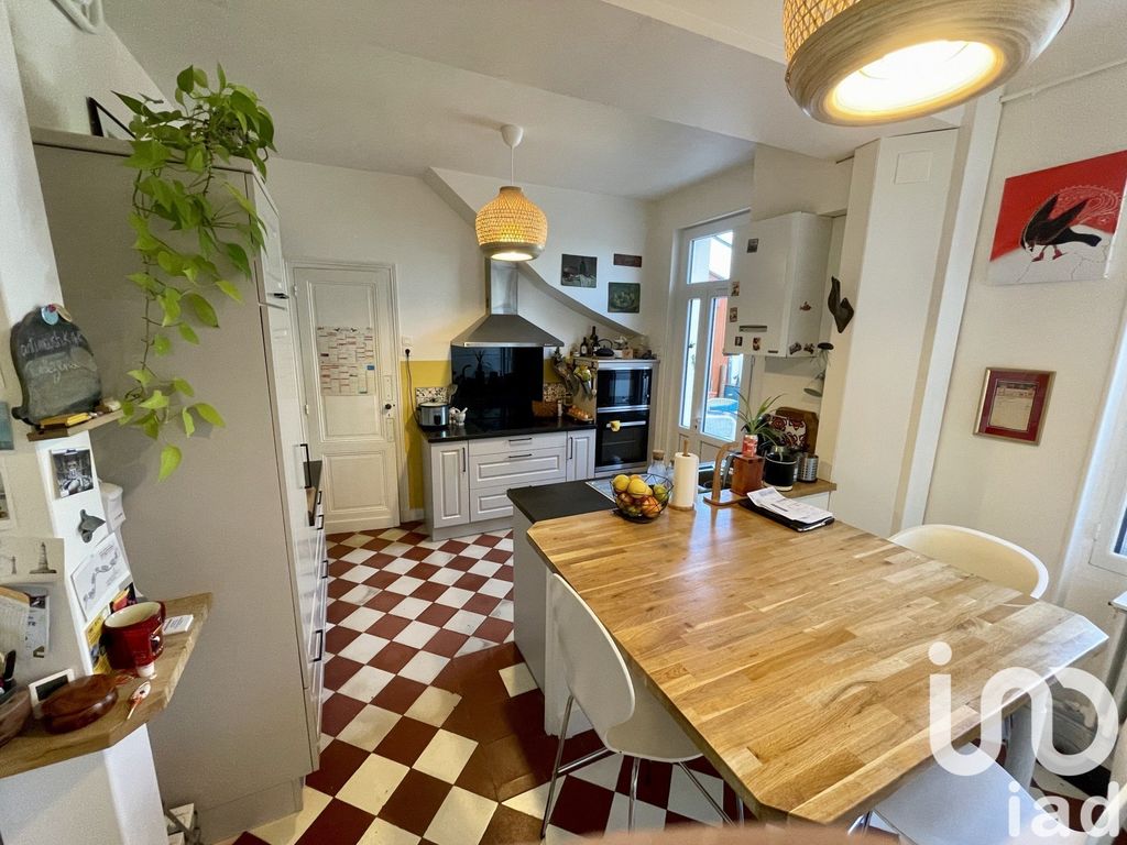 Achat maison à vendre 4 chambres 100 m² - Saint-Georges-de-Didonne