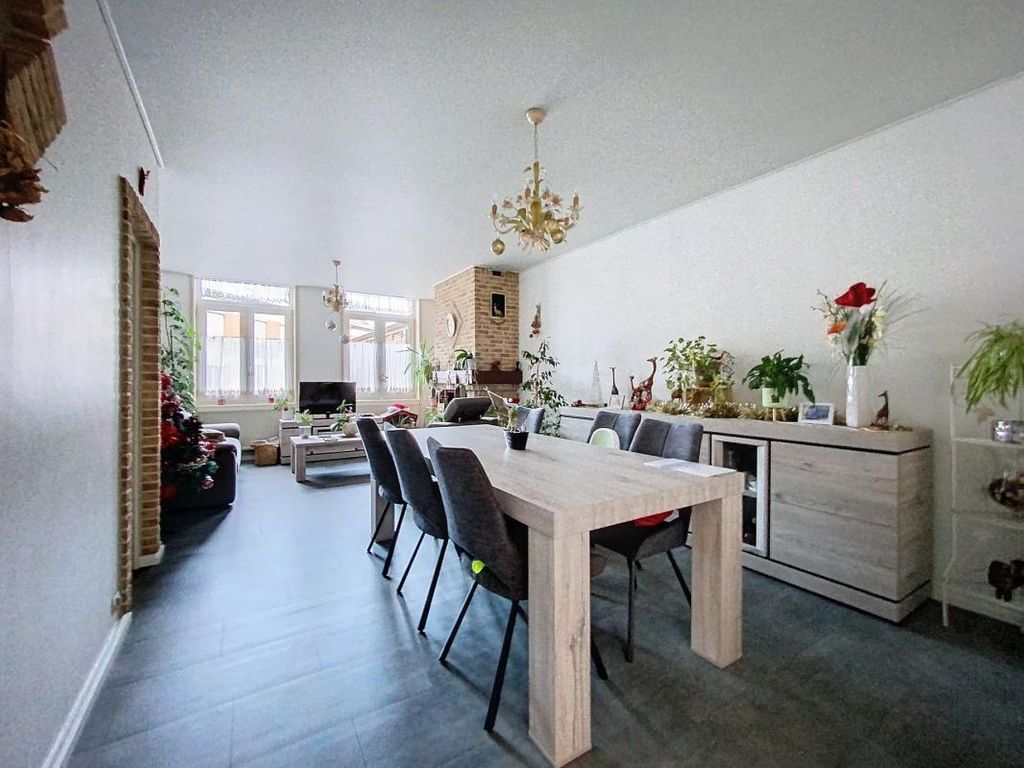 Achat maison à vendre 4 chambres 145 m² - La Chapelle-d'Armentières