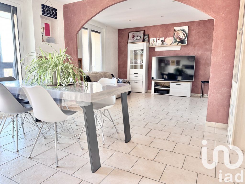 Achat appartement à vendre 3 pièces 80 m² - Montrond-les-Bains