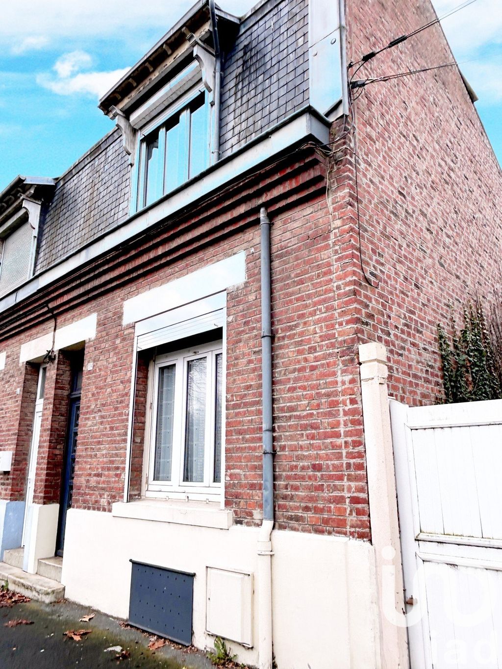 Achat maison à vendre 2 chambres 77 m² - Saint-Quentin